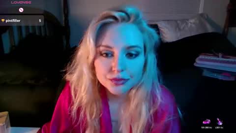 Kassandra Grant online show from May 17, 9:19 am