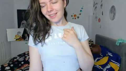 TheFarmergirl online show from March 21, 6:07 am