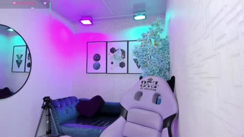 Theia  online show from April 14, 12:49 pm