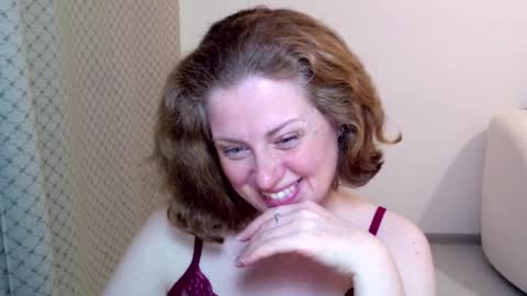 Ella online show from January 31, 7:23 pm