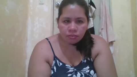 Snapshot of thelma794100 chatting on October 16, 6:54 pm thelma794100 online show from October 16, 6:54 pm