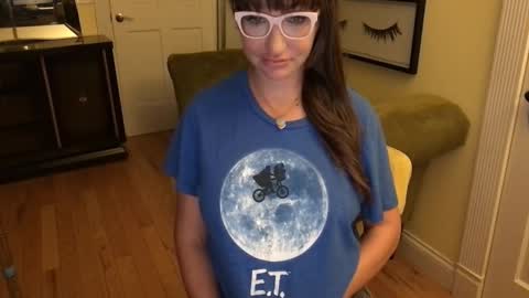 Cach Nelson online show from October 19, 9:44 am