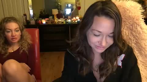 Cach Nelson online show from January 1, 1:05 pm