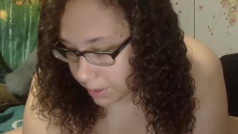 Amelia online show from May 12, 2:20 am