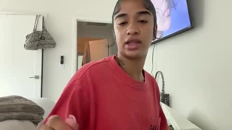 Maddy online show from June 2, 10:22 pm