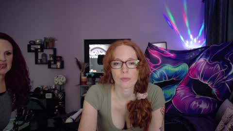 Snapshot of thesexualdragon chatting on February 1, 4:46 am TheSexualDragon online show from February 1, 4:46 am