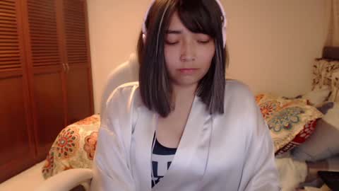 Mai online show from December 20, 1:58 am