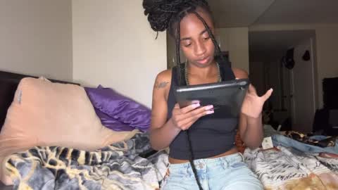 Sapphire the Vixen online show from April 5, 12:31 am