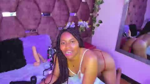 thiana_taylor online show from November 15, 12:11 am