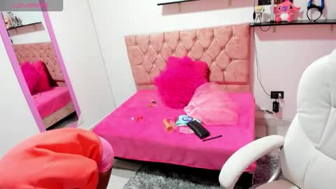 thianahorny online show from October 23, 12:22 pm