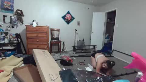Snapshot of thiccxe chatting on January 9, 3:36 am GinWitDaJuice online show from January 9, 3:36 am