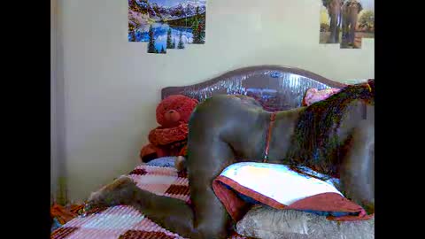 thickassvillageebony online show from October 15, 9:01 am