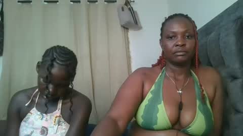 thicky_rue2 online show from June 29, 10:15 am