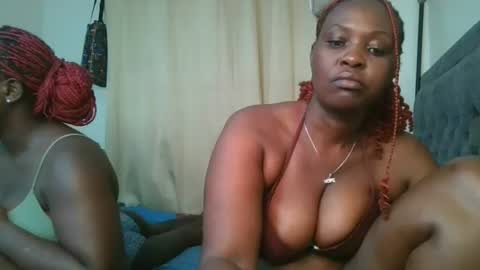 thicky_rue2 online show from June 22, 3:25 am