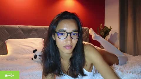 tia_j online show from October 20, 5:16 pm