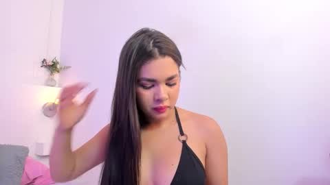 tianaglow4 online show from February 16, 11:54 am