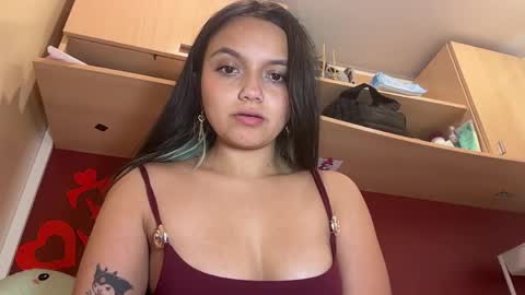 Tiana Le online show from May 12, 10:11 am