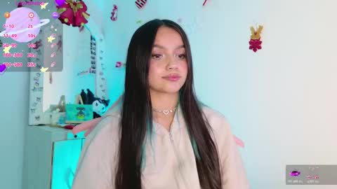 Tiana Le online show from November 18, 5:19 am