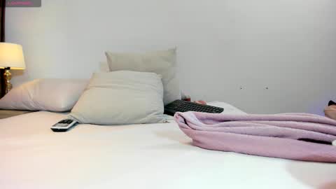 Tiff3 online show from October 18, 12:03 am