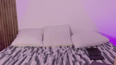 Tiffany online show from November 11, 8:06 pm