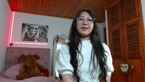 Tifanny online show from October 25, 5:04 am