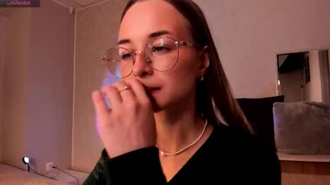 Tiffany online show from November 17, 1:12 pm