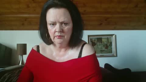 TiffanyMature online show from October 4, 7:25 am