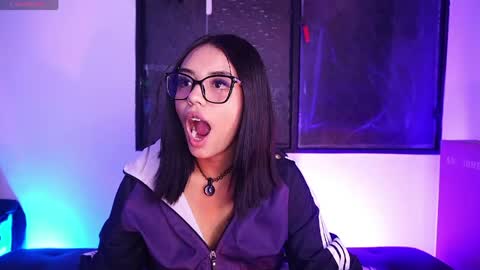 My name is Tiffany welcome  online show from May 28, 2:09 am