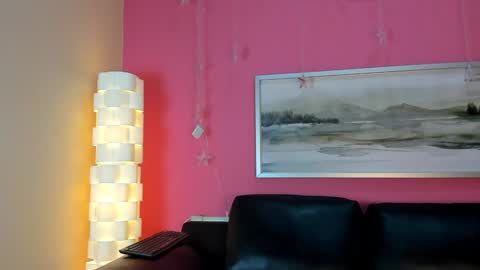Snapshot of tiffanysuarez_ chatting on February 3, 1:08 pm Stefany Suarez online show from February 3, 1:08 pm
