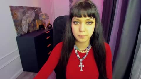 tiffanyyoun online show from April 13, 12:39 pm