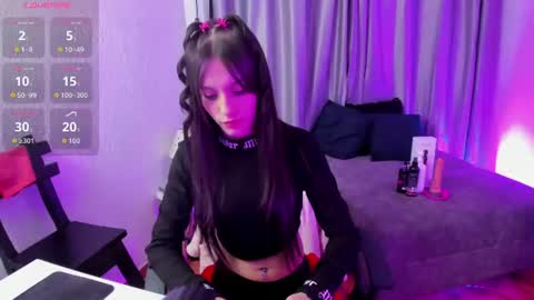 tiinajonus_ online show from July 16, 4:17 am