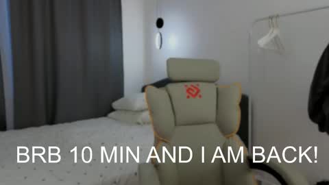 Mia online show from March 26, 1:57 pm