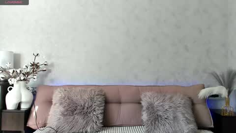 Tina online show from March 6, 11:47 am