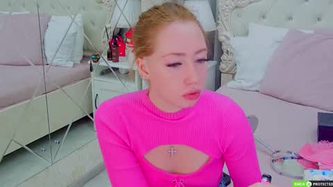 Snapshot of tinabrook chatting on October 14, 3:31 am Tina online show from October 14, 3:31 am