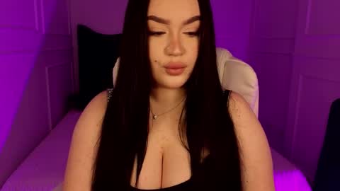 hi im curvy babyface girlie Tina online show from March 9, 8:06 am