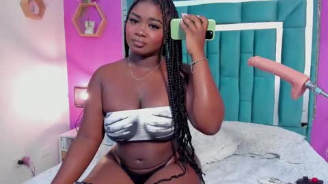 Snapshot of tinajones20 chatting on September 12, 9:55 pm Tina online show from September 12, 9:55 pm
