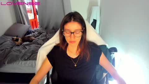 Tina online show from January 4, 7:34 pm