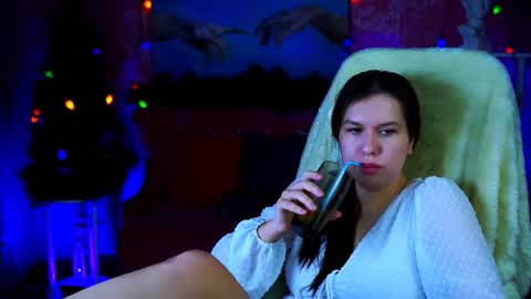 Miss Tina online show from December 21, 12:20 am