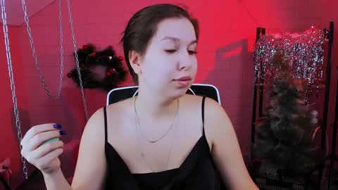 Miss Tina online show from December 6, 4:28 pm