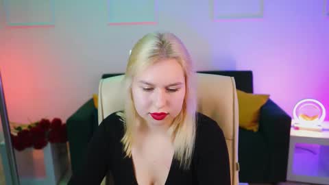 Miss Tina online show from February 21, 5:09 pm