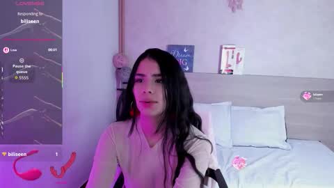 Snapshot of tinny_floor chatting on October 16, 4:48 am tinny_floor online show from October 16, 4:48 am