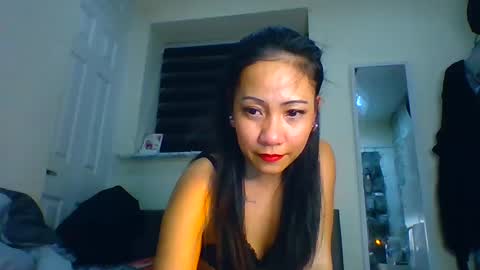 Tinyasian911718 sweetinyasian instagram online show from February 11, 7:05 pm