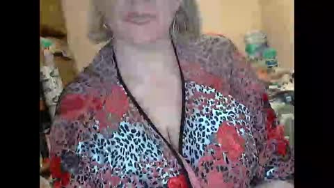 Snapshot of tittylina chatting on October 11, 11:04 am tittylina online show from October 11, 11:04 am