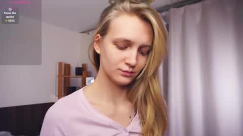 Mary online show from December 17, 6:28 am