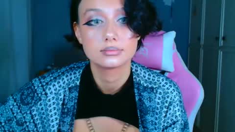Snapshot of tommioo7 chatting on September 21, 10:30 pm Galadriel online show from September 21, 10:30 pm