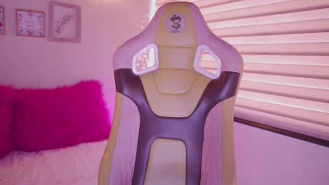 Blue  online show from February 19, 3:22 pm