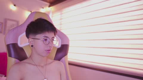 Blue  online show from April 1, 1:12 pm