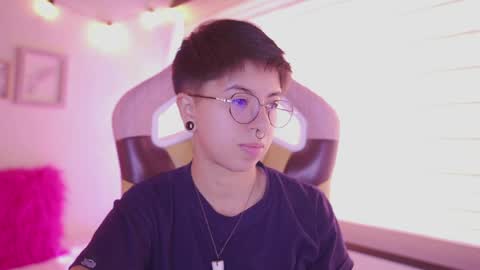 Blue  online show from April 7, 2:41 pm