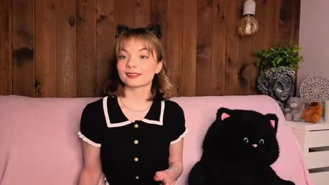 Melissa online show from May 30, 7:21 pm