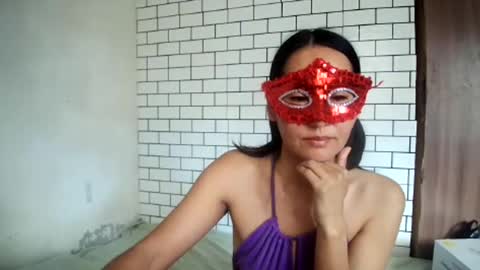 too609042 online show from April 24, 6:27 am